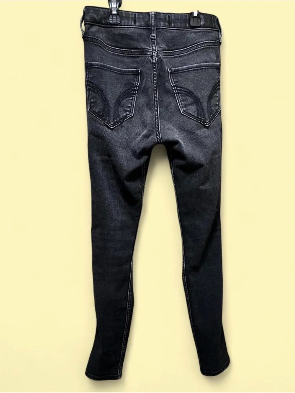 Hollister Women’s Black Ripped Skinny Jeans - Picture 2 of 3